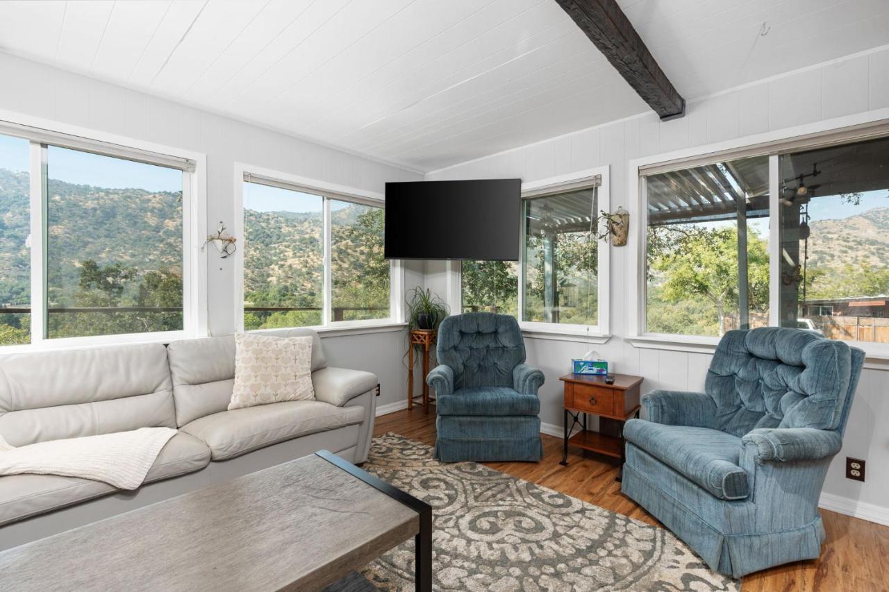 Views, Hot Tub, Outdoor Shower, 15M From Sequoia スリー・リバーズ エクステリア 写真