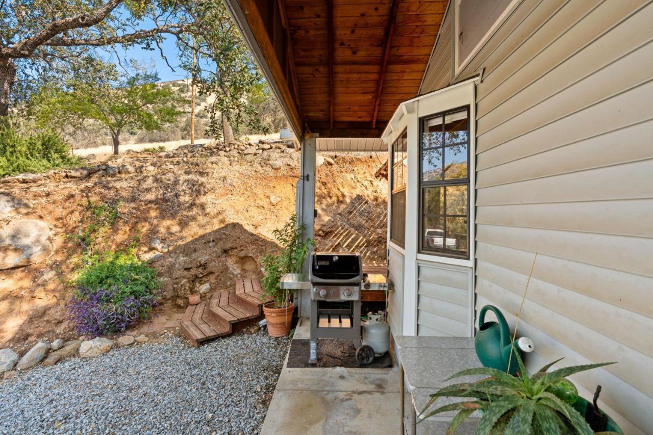 Views, Hot Tub, Outdoor Shower, 15M From Sequoia スリー・リバーズ エクステリア 写真